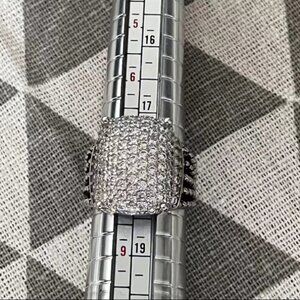 David Yurman Diamond Wheaton ring 20x16 sz7